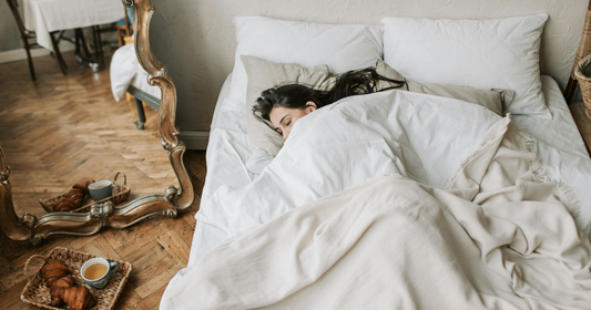 Alcool et sommeil : pourquoi vous dormez mal après avoir bu (et comment mieux récupérer)